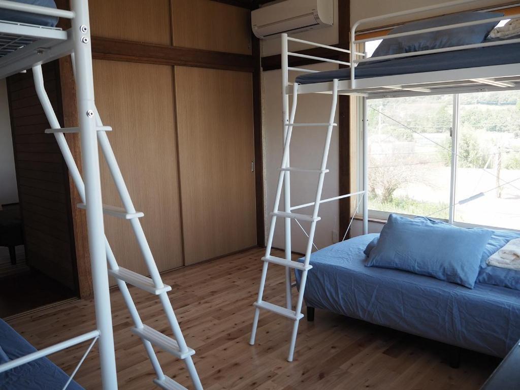 Guesthouse ＆ Beach Cafe Fuego Hyuga Номер фото